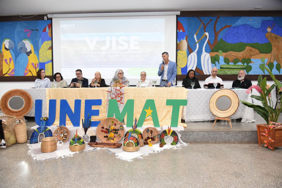Pesquisadores de dezenas de universidades participam da Jornada Internacional de Semântica e Enunciação na Unemat