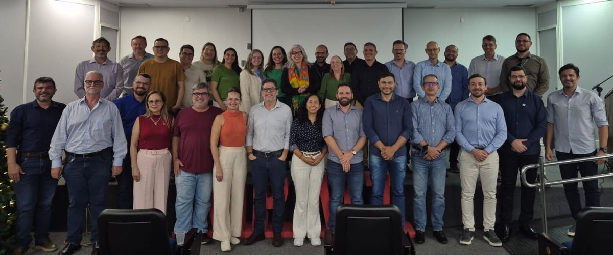 Reitoria e diretores de câmpus alinham planejamento da Unemat para 2026